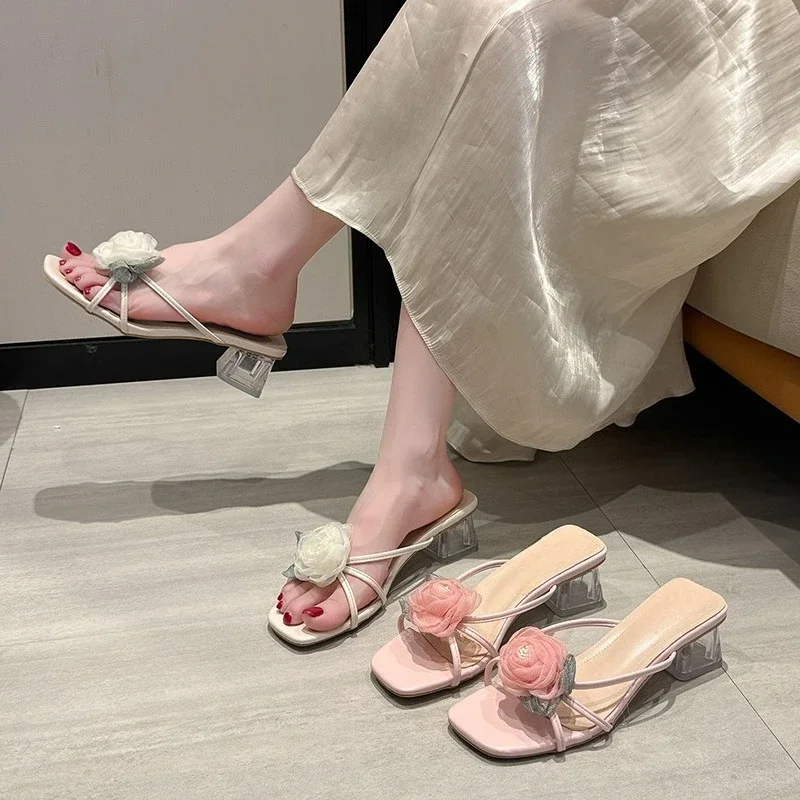 

Wearing Slippers Outside Women's Summer New Sweet Flowers Gentle Slip-on Non-slip Transparent Block Heel High Heels