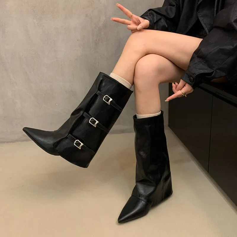 Womens Boots Temperament Pointed Pant Tube Boots Fashion Belt Buckle Soft Leather Boot Boot Mid-calf Knight Boots Botas Feminina