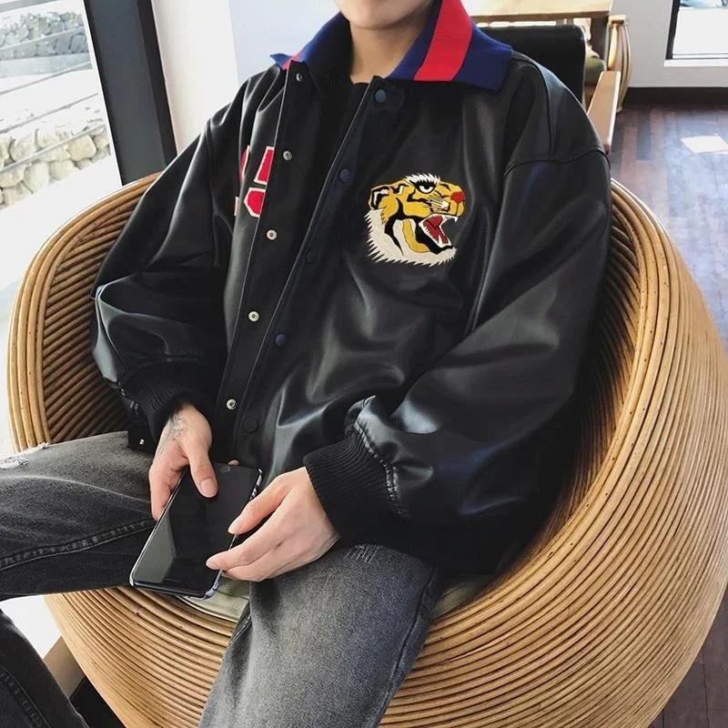 

Korean Style Men's PU Motorcycle Jacket Tiger Head Embroidery Design Trendy Durable Leather Coat​