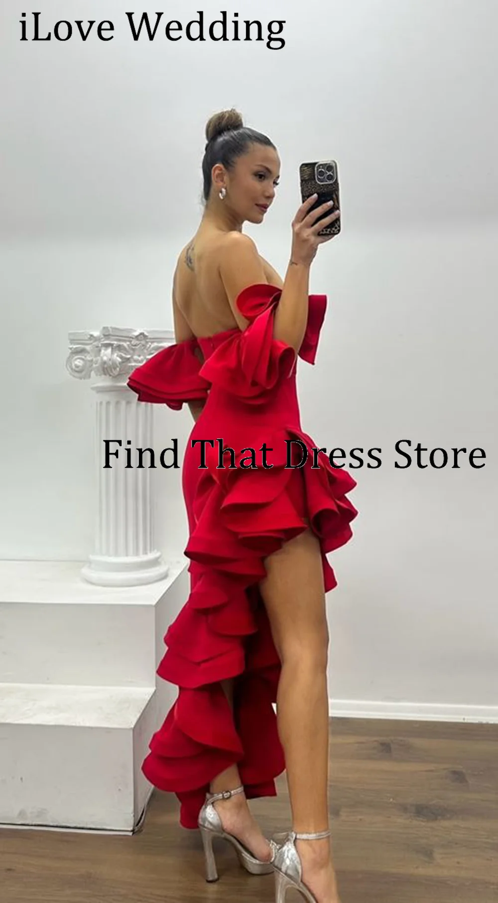 فستان سهرة نسائي أحمر كلاسيكي بياقة قارب وكشكشة متدرجة فستان سهرة قصير بدون ظهر للحفلات الراقصة