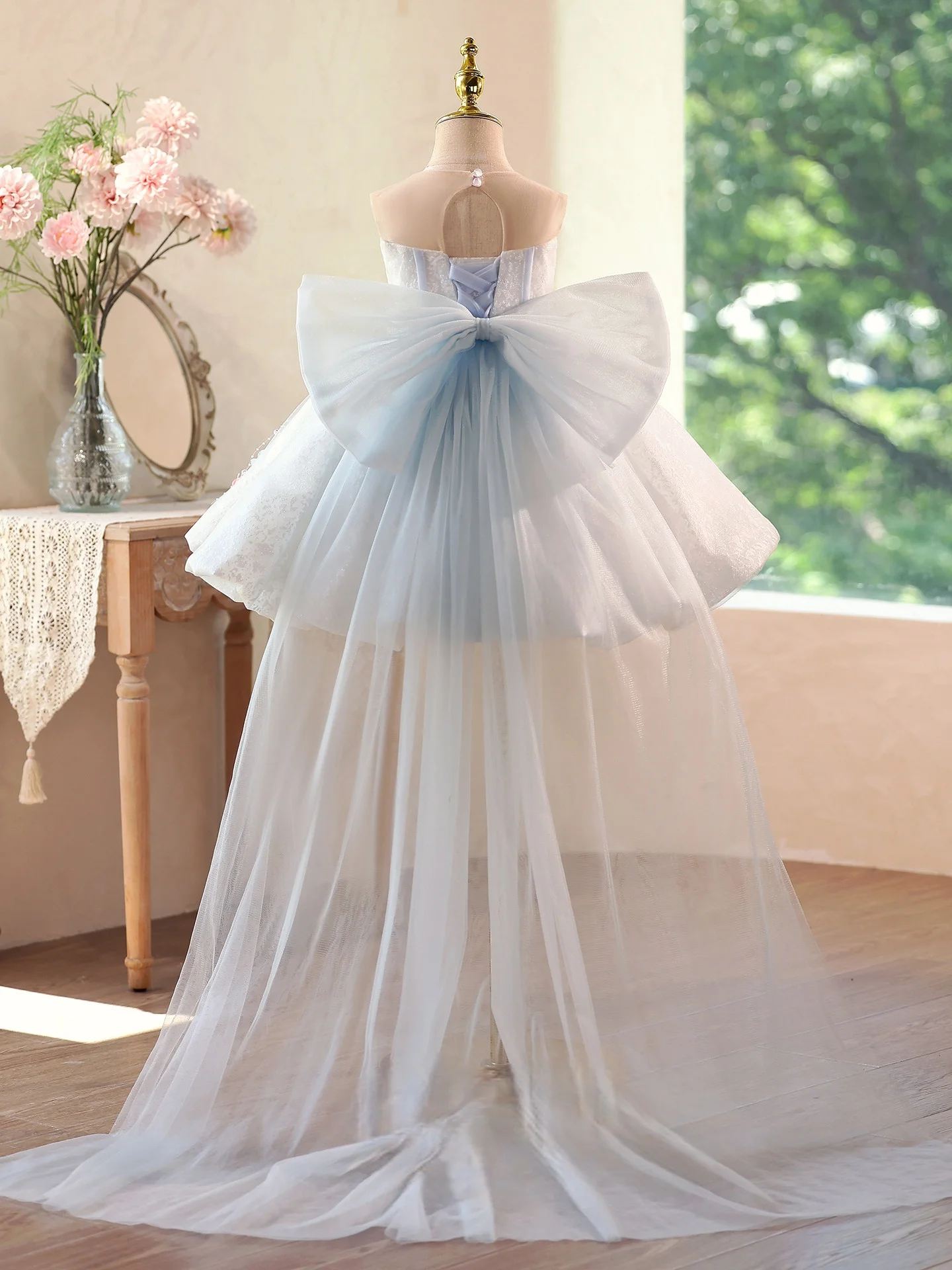 Custom Girls Luxury Strapless 3D Floral Butterfly Big Bow Trailing Tulle Flower Girl Dress Wedding Party Gown Birthday Party