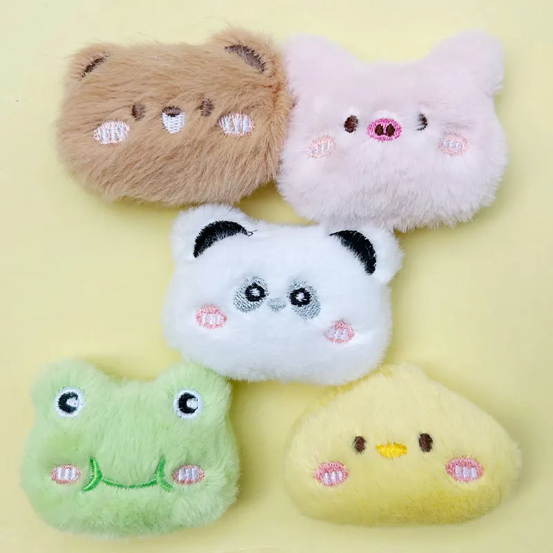 Pluche dieren cartoon broche accessoires, huwelijksgeschenkdoos, souvenirdecoratie, kinderhoeden, kledingaccessoires