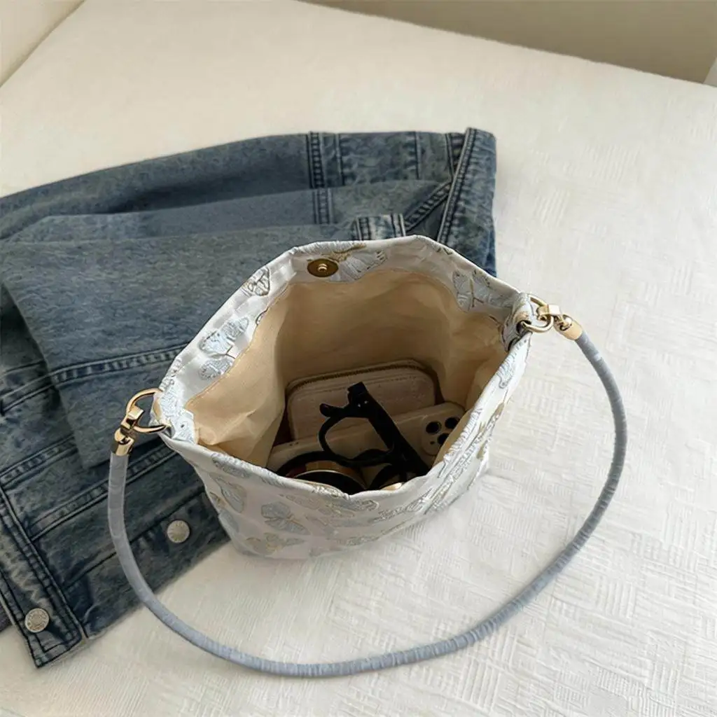 New National Style Embroidered Canvas Tote Bag Women's Versatile Single Shoulder Bag Summer Commuting Underarm Tote Bag