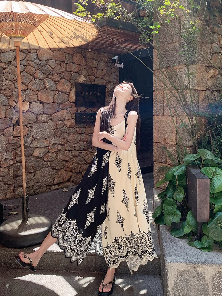 Vakantiestijl Geblokkeerde kleur bedrukte losse jurk 2025, zomer nieuwe dames casual lange onregelmatige jurken, Boho vakantie strandjurken