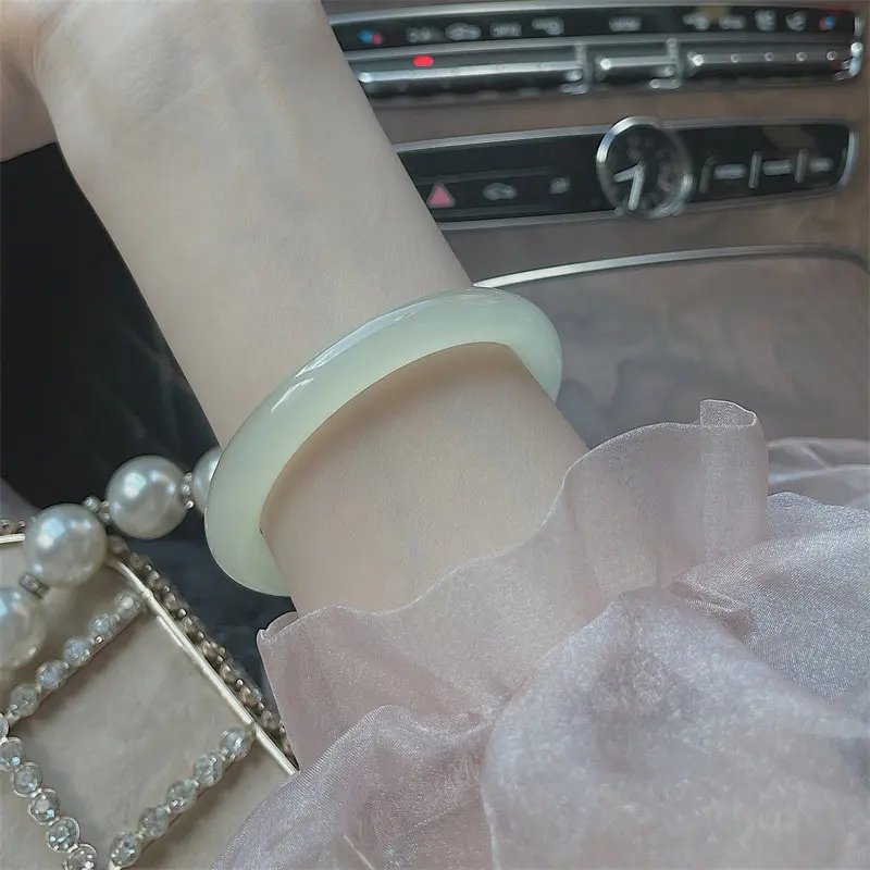 

Natural Xinjiang Hetian jade beauty strip bracelet girl young Qinghai clear water blue jade bracelet ice agate bracelet