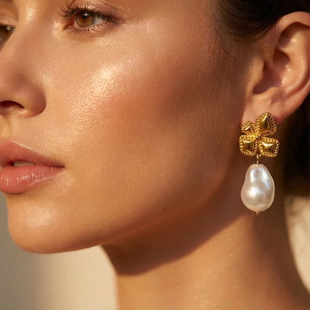 

Vintage Irregular Flower Pearl Dangle Earrings for Women Elegant Luxury 18k Gold Plated Metal Studs Ear Wedding Party Jewelry