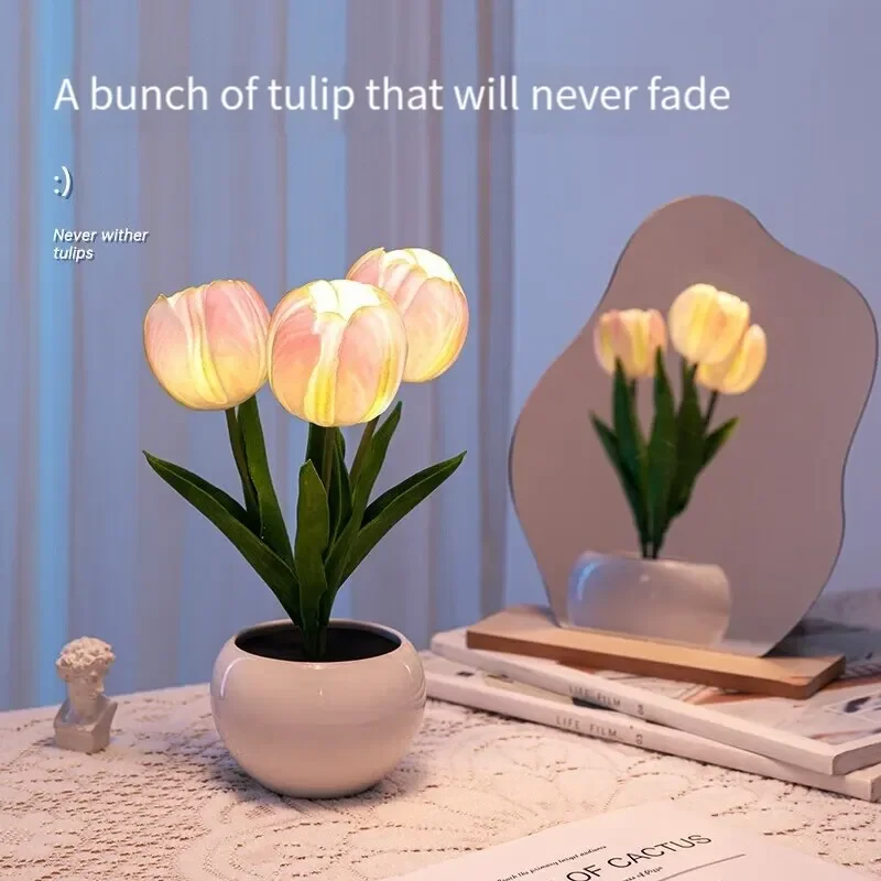 Tulip Table Lamp LED Bedside Lamp Simulation Flower Bouquet Bedroom Bedside Romantic Atmosphere Birthday Gift Home Decoration