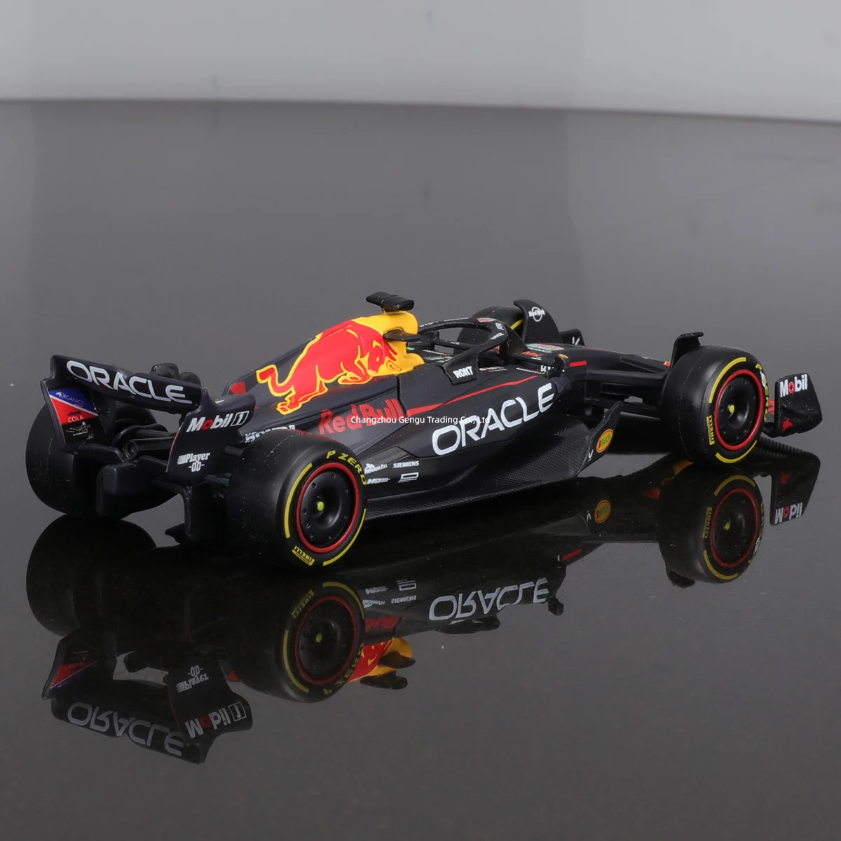 Bburago 1:43 2023 RB19 #1 #11 Red Bull F1 Racing Formula Car Static Simulation Diecast Alloy Model Car