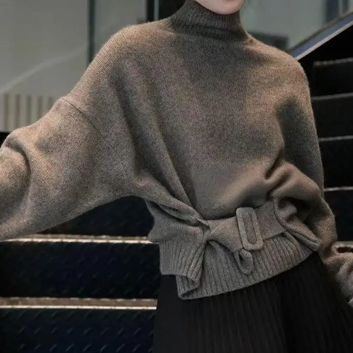 

European autumn and winter new fashion foreign knitwear high-end commuting slim long-sleeved strappy sweater