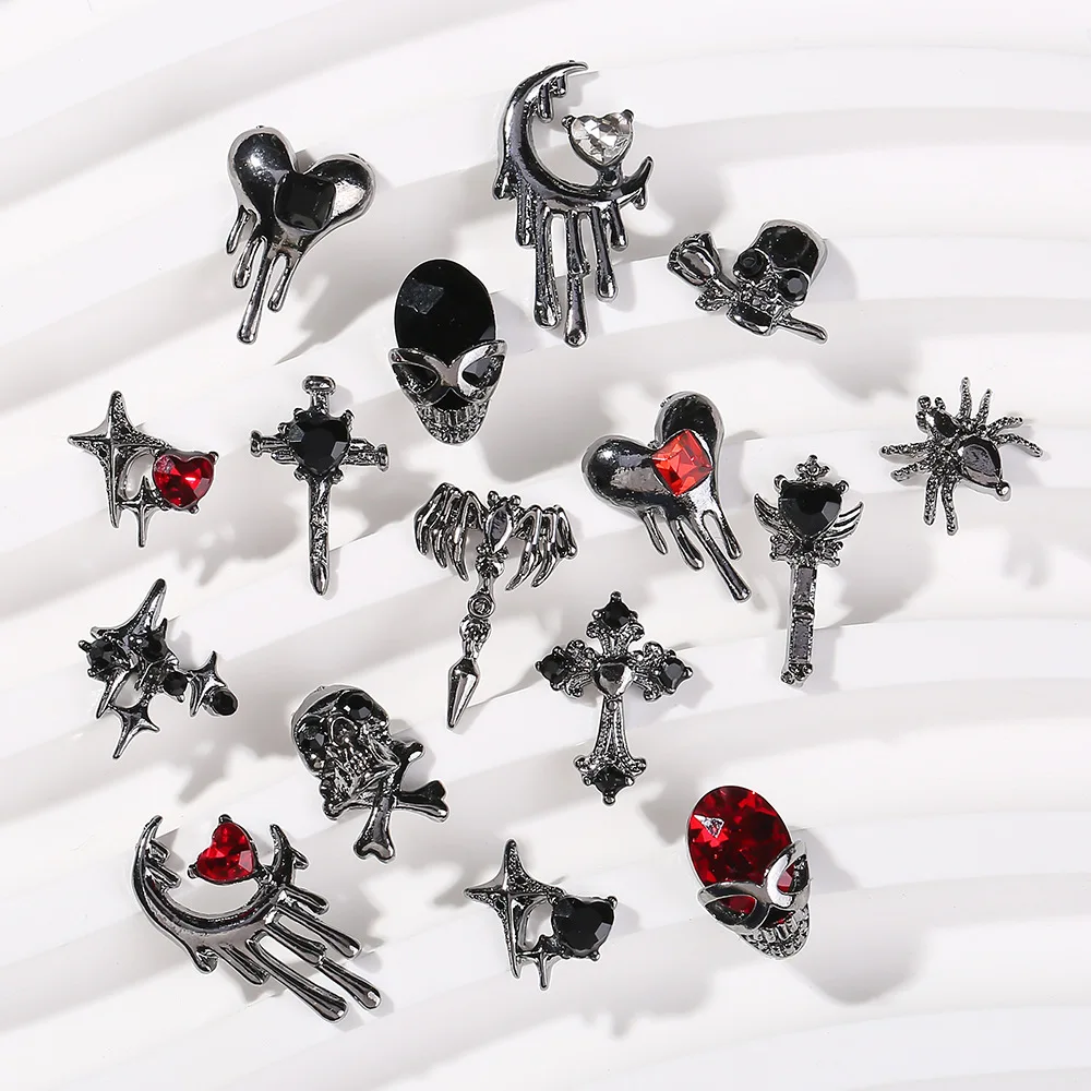 Gothic Punk Alloy 3D Nail Charms, Strass, Crystal Decor, Coração, Crânio, Cruz, Aranha, Acessórios de Jóias, Luxo, Halloween