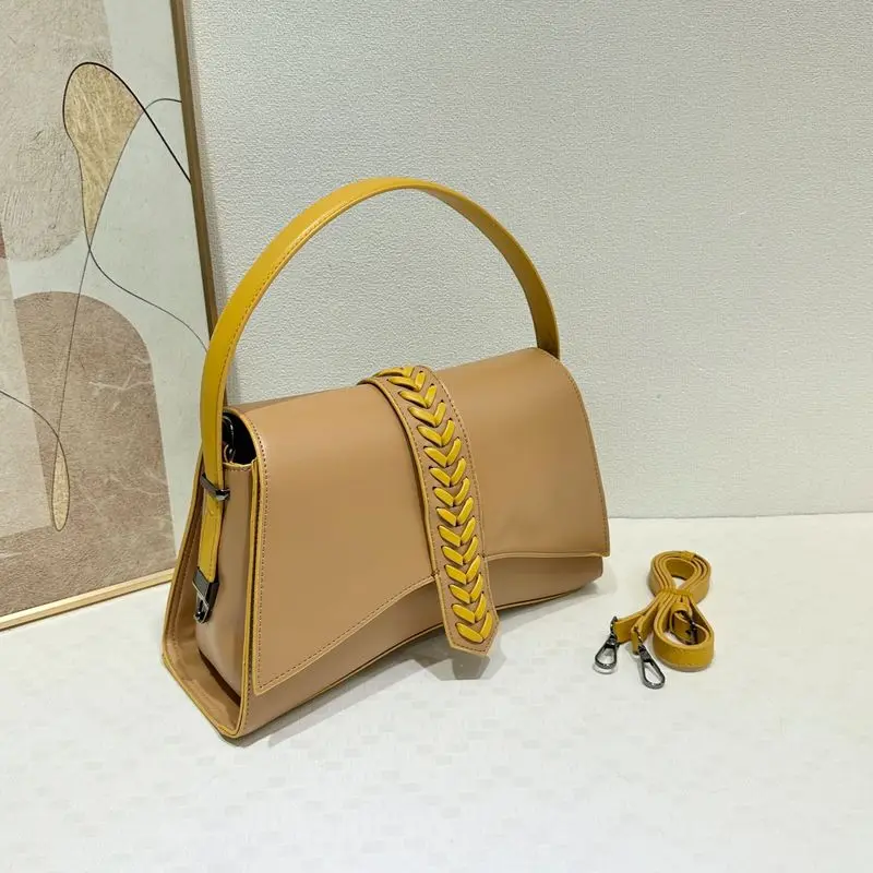 2026 New Style Woven Handbag Women Contrasting Color Retro Design Multi-Way Carry Tote Shoulder Crossbody Bag