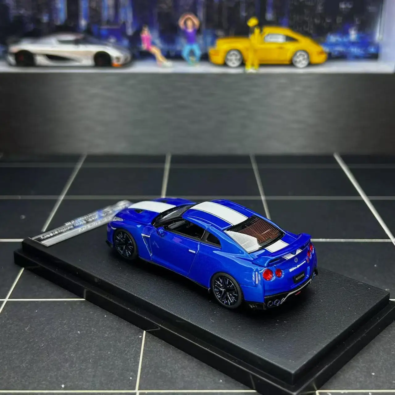 دييكاست 1:64 مقياس نيسان GT-R R35 50th الذكرى طبعة سبيكة سيارة نموذج تحصيل لعبة هدية تذكارية عرض حلية #6