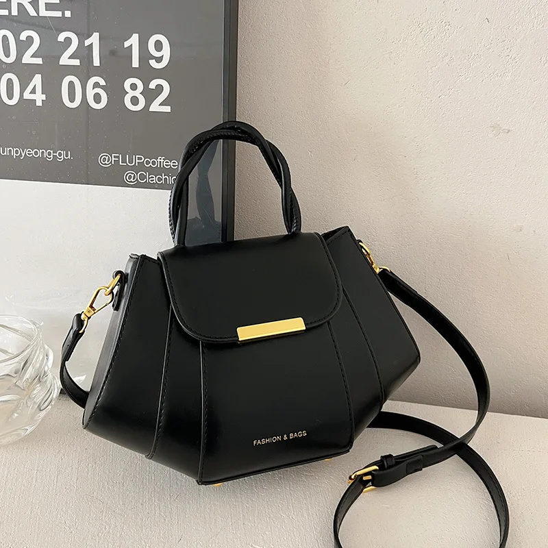 KK  High End Handbag, Fashionable And Minimalist Shell Bag, 2024 New Popular Splicing Design, Single Shoulder Crossbody Bag