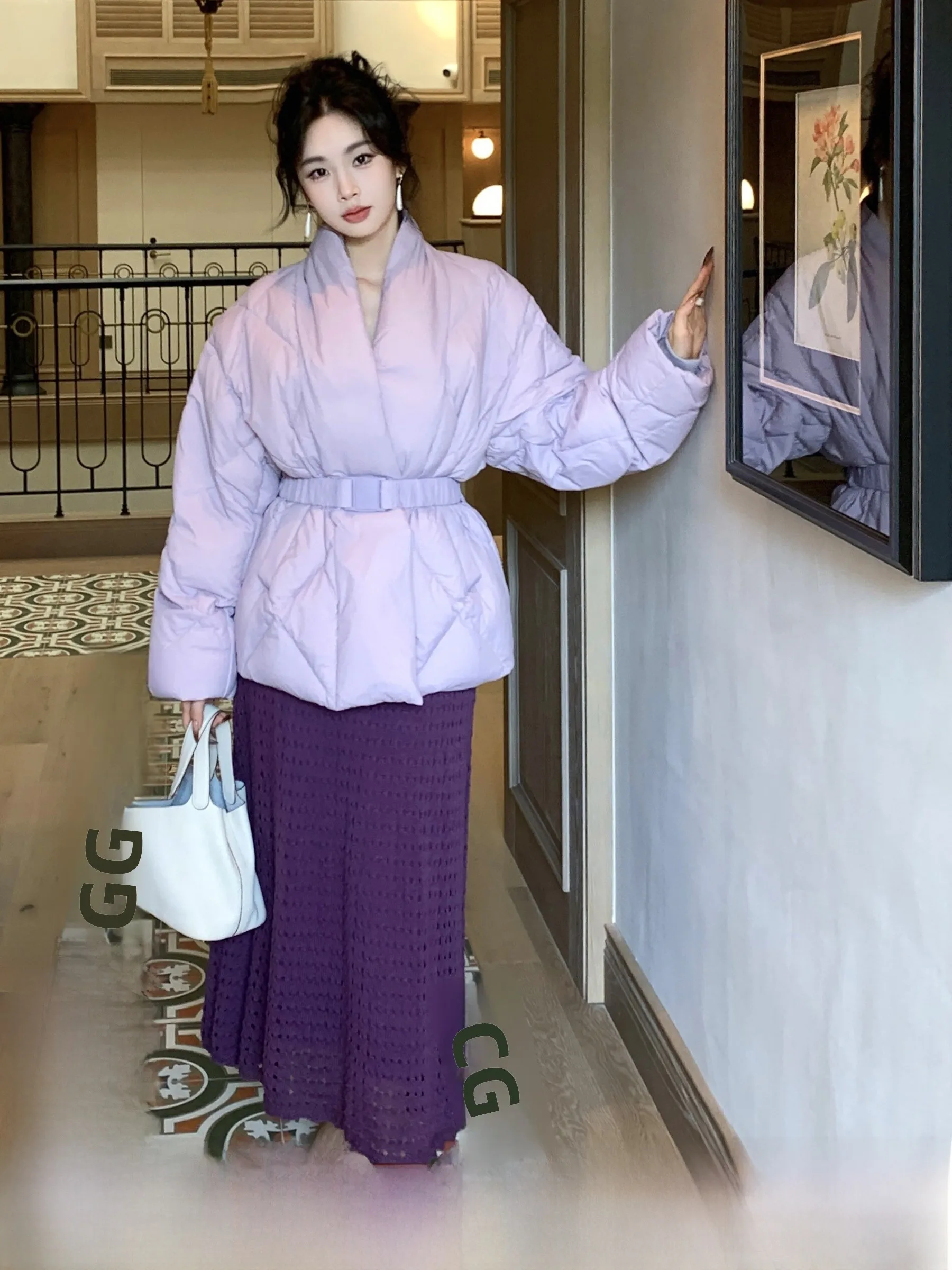 

Пуховик Pearl ell adow SYT с высококачественным бриллиантовым декором, утягивающий талию, с поясом, 90% белый пух, короткий, утепленный