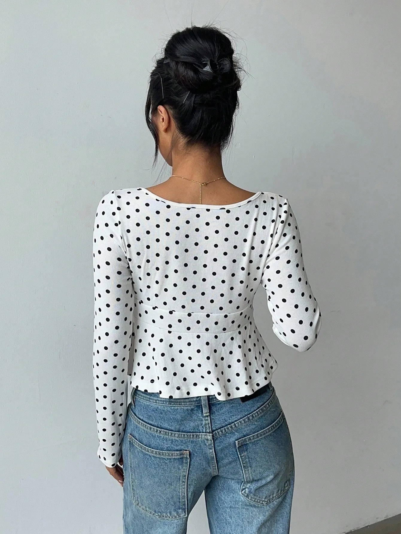 秋服 水玉模様トップス オールドマネー お出かけトップス カジュアル 多用途 ブラック 水玉模様 スリムフィット Vネック 長袖