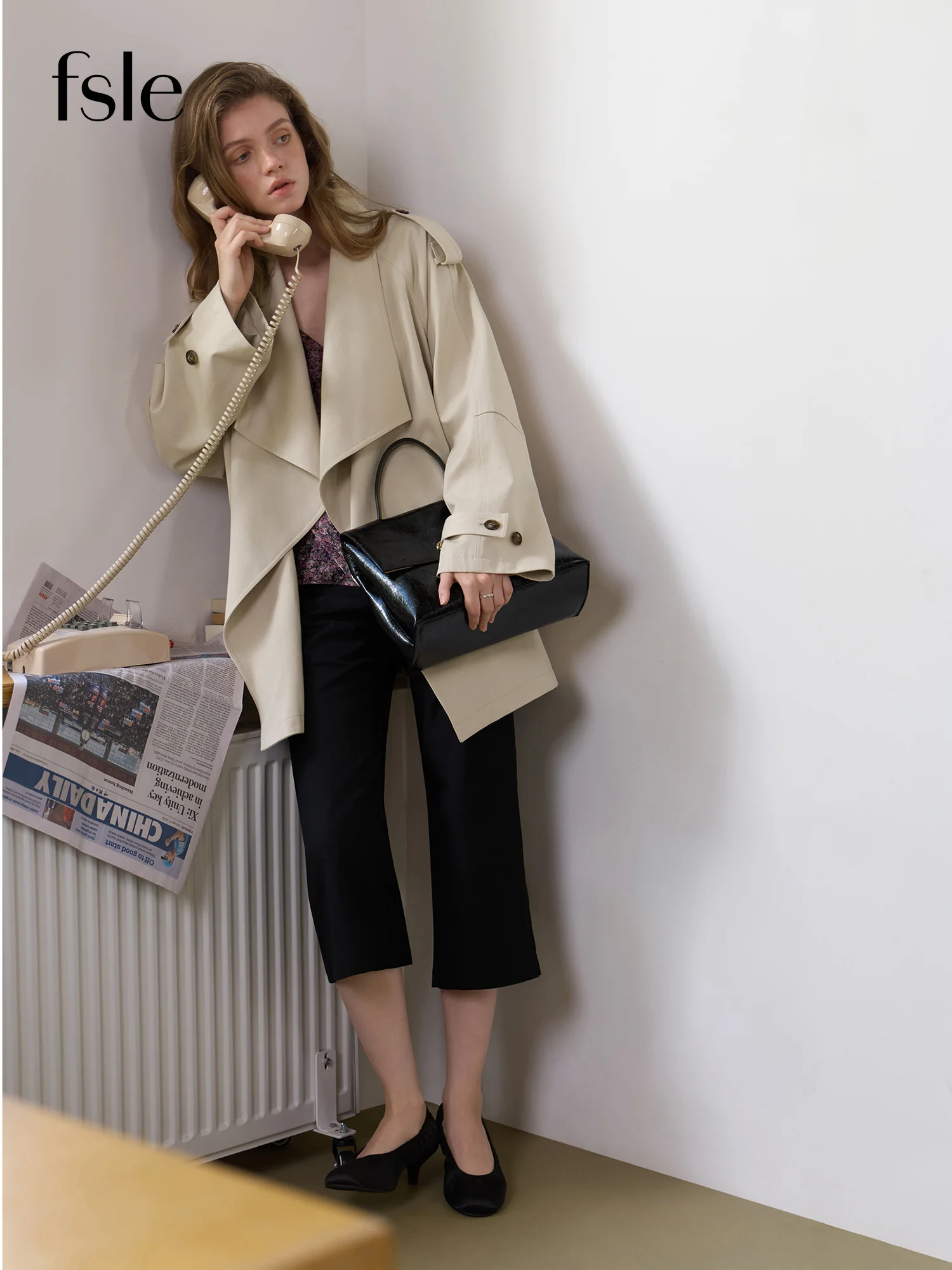 FSLE Mittellanger Trenchcoat für Damen aus Baumwolle mit Rüschenkragen, neues Design für Herbst 2026, mit Gürtel, britischer Stil, elegant und stilvoll