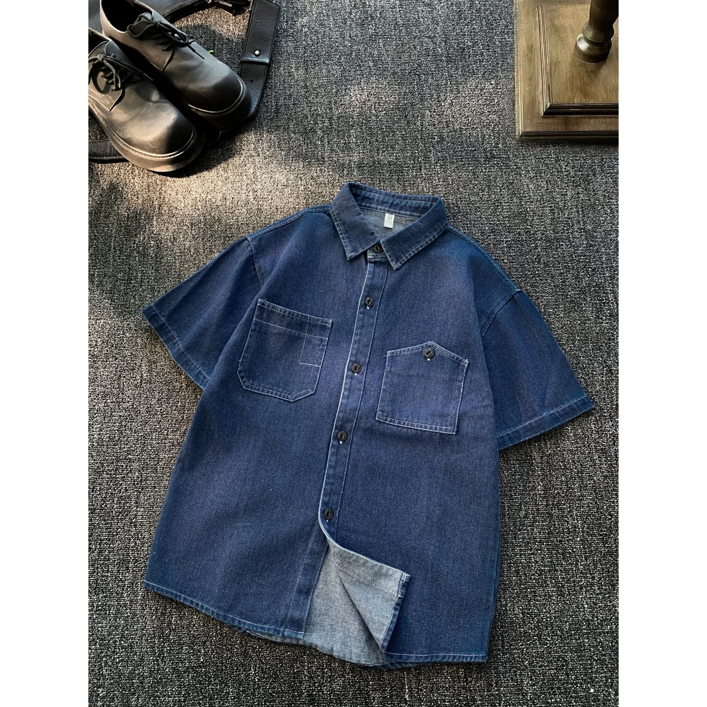 

Retro Blue Denim Short Sleeve Men's Casual Shirt American Style Collar Pocket Workwear Outerwear Breathable Summer Fashion