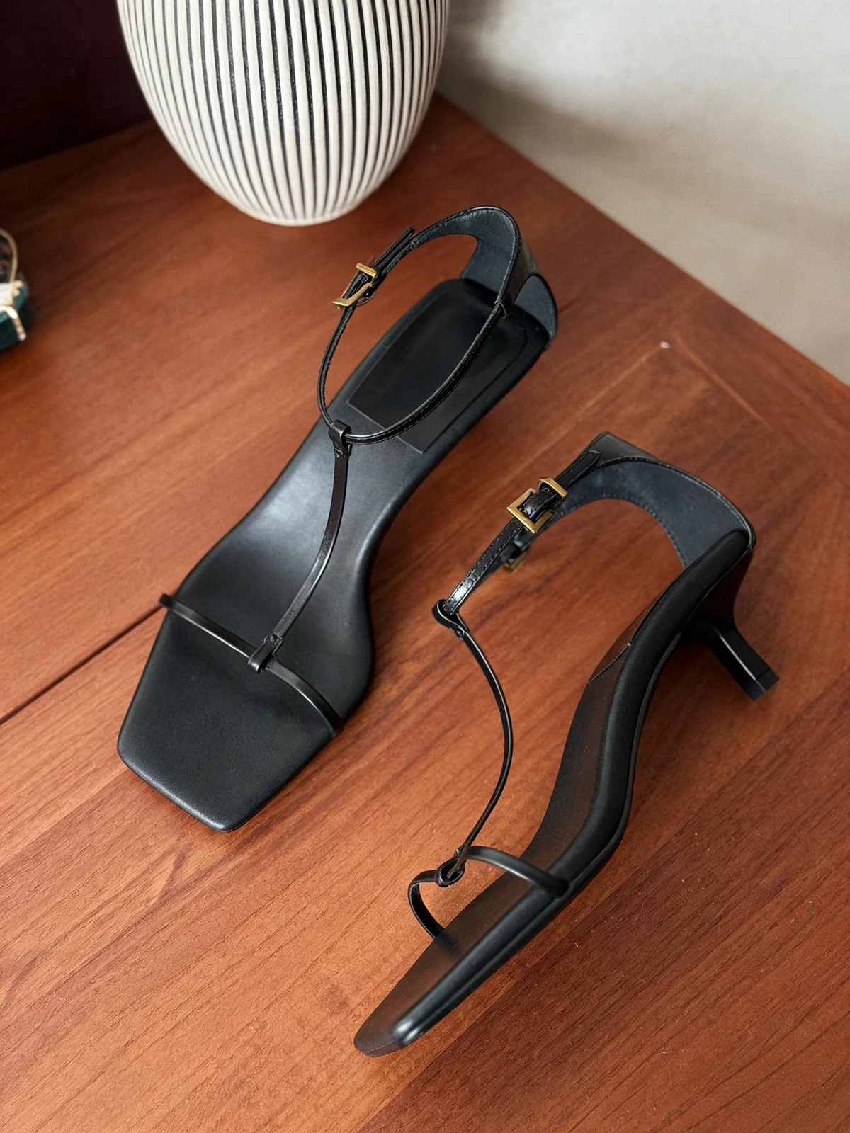 

Women's Luxury Brand Genuine Leather Square Toe Sandals Thin Strap Ankle Buckle Mid Heels Black Stylish Daily Commute Shoes