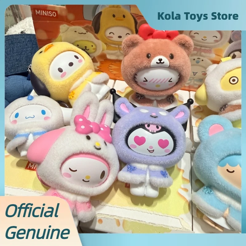 

Подлинная маленькая серия плащей Sanrio, слепая коробка, милое лицо, замена флокированной фигурки, кукла, настольный орнамент, модель игрушки, загадочная коробка, подарок