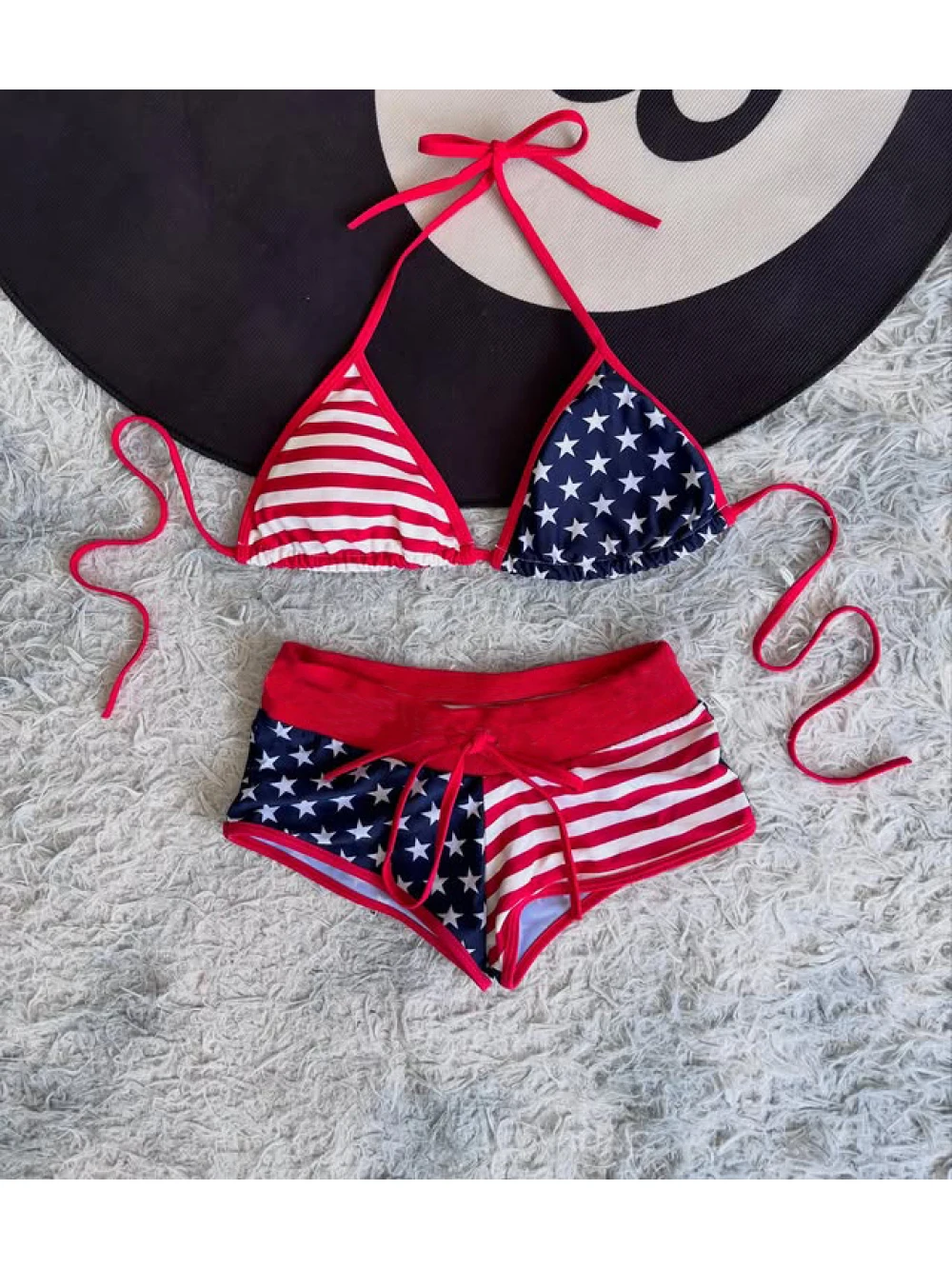 

2026 New Summer American Retro Patriotic Style Star Spangled Bikini Neck Strap High Waist Shorts Split Swimsuit Fashion Trend