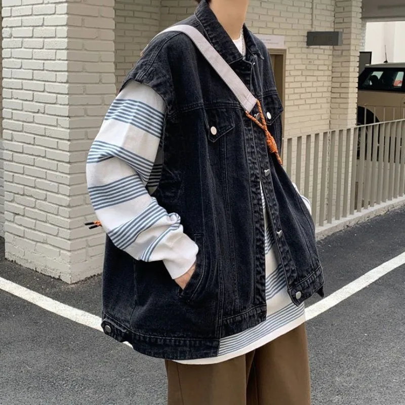 เสื้อแจ็คเก็ตยีนส์ผู้ชายสไตล์ลำลอง ติดกระดุมหลวมๆ แนวโจ๊กเกอร์ แฟชั่นทันสมัย แบรนด์ดัง สไตล์คาวเกิร์ล จัดส่งเร็ว แฟชั่น Y2K