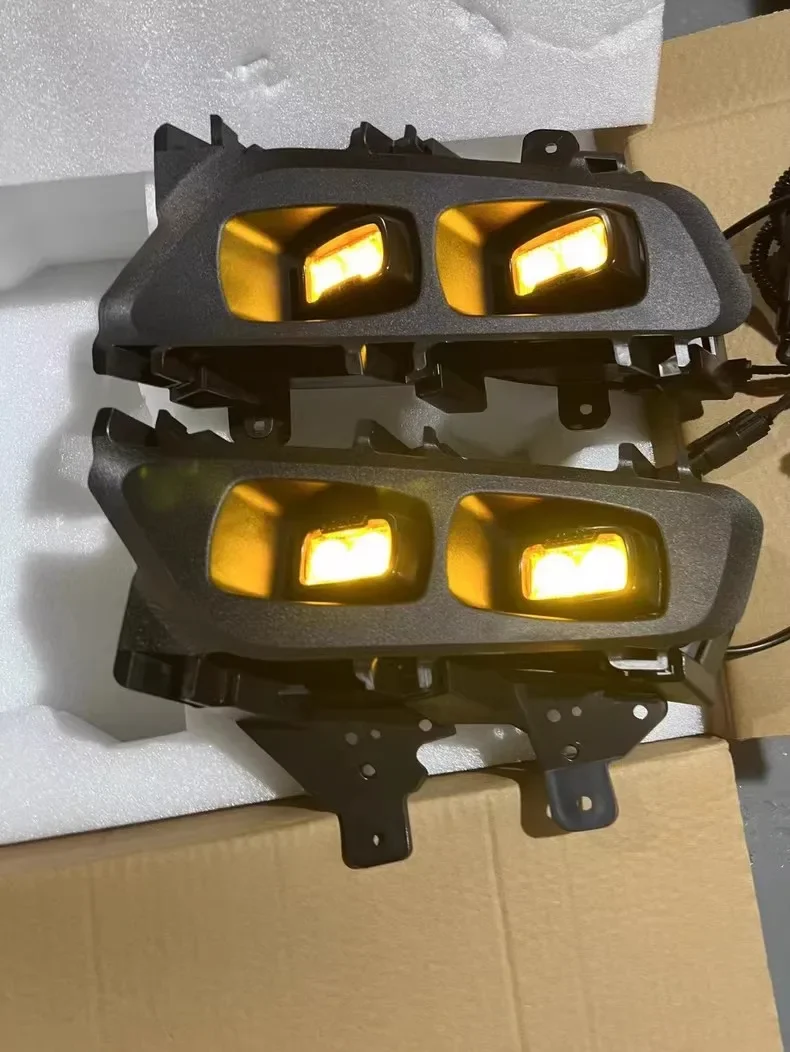 

Car Front bumper light Front fog lamp Turn signal for Ford F150 Raptor