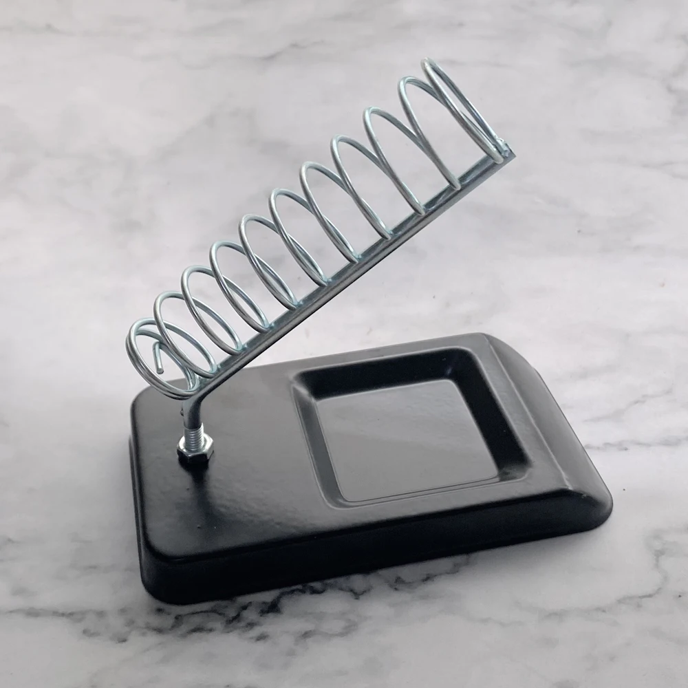 حامل مكواة لحام حامل محمول حامل من القصدير مع إسفنجة تنظيف لحام ملحقات مكواة لحام كهربائية