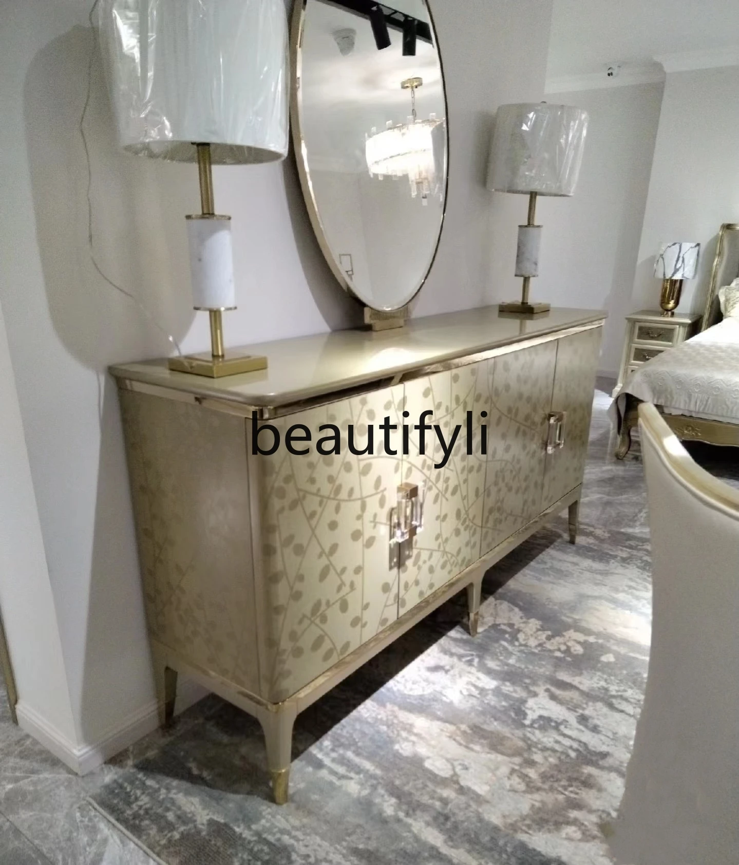 

American-style entrance cabinet, French living room decorative cabinet, light luxury, high-end dining side cabinet customization