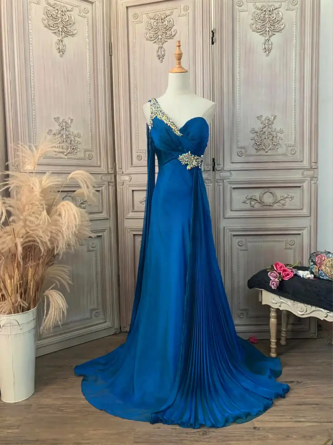 

QR Customized Luxurious Evening Dresses A-line Party Dresses Floor-length One Shoulder Ribbon Applique Prom Gown Fashion