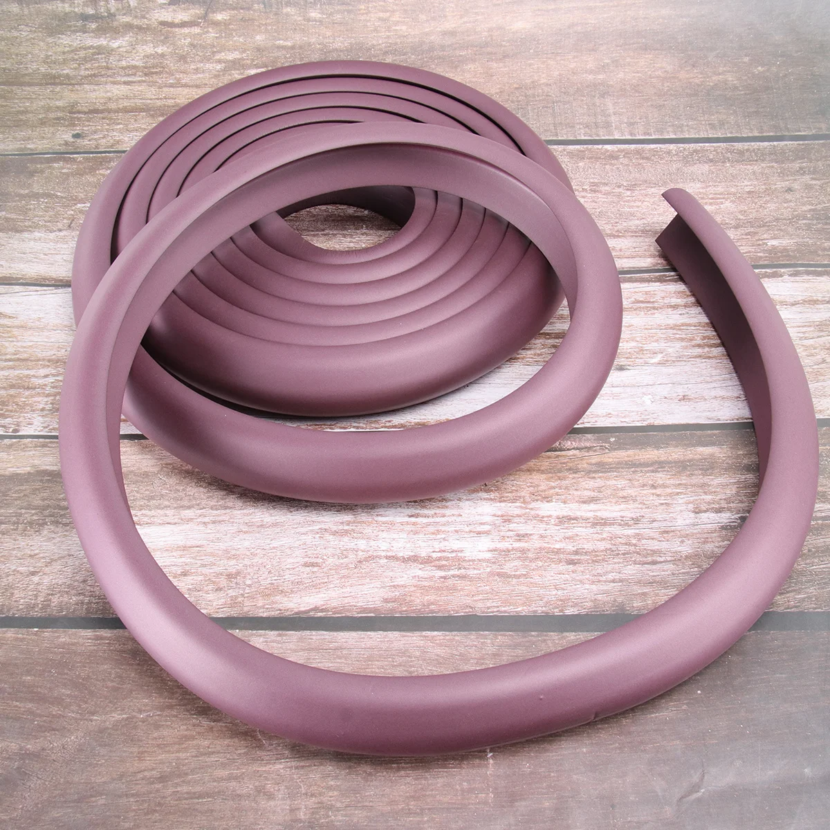 شريط أمان للأطفال بطول 5 متر، واقي زوايا مضاد للتصادم، مادة صديقة للبيئة، سهلة الاستخدام، إزالة للأثاث #1