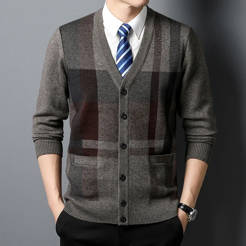 New Autumn Men\'s Cardigan Plaid Fashion Business Casual Knitted Sweater Warm V-neck Sweater Male Tops