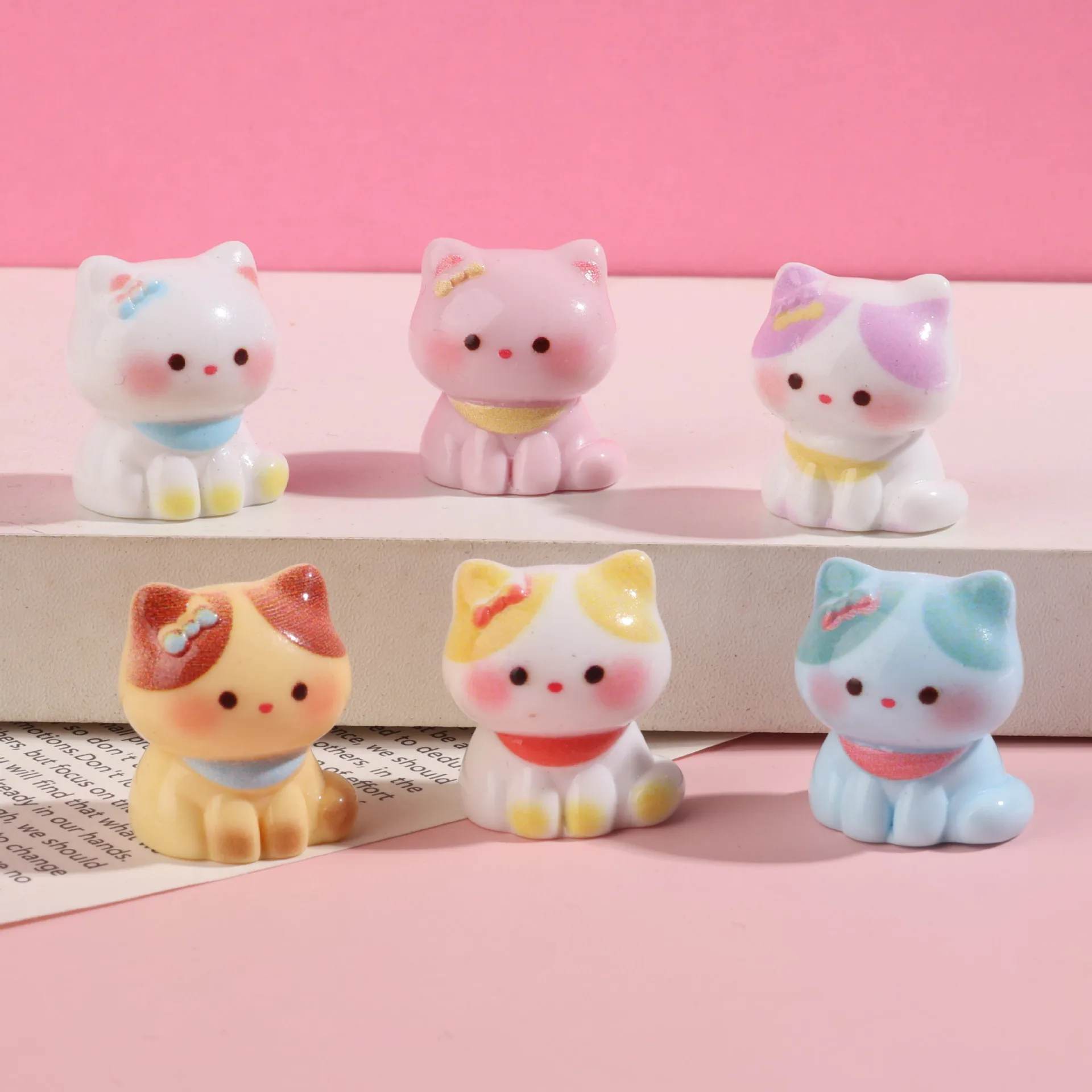 6Pcs Resin Cat Figurines Mini Kitten Cream Glue DIY Accessories Kawaii Desktop Ornament Office Home Table Decor Gift