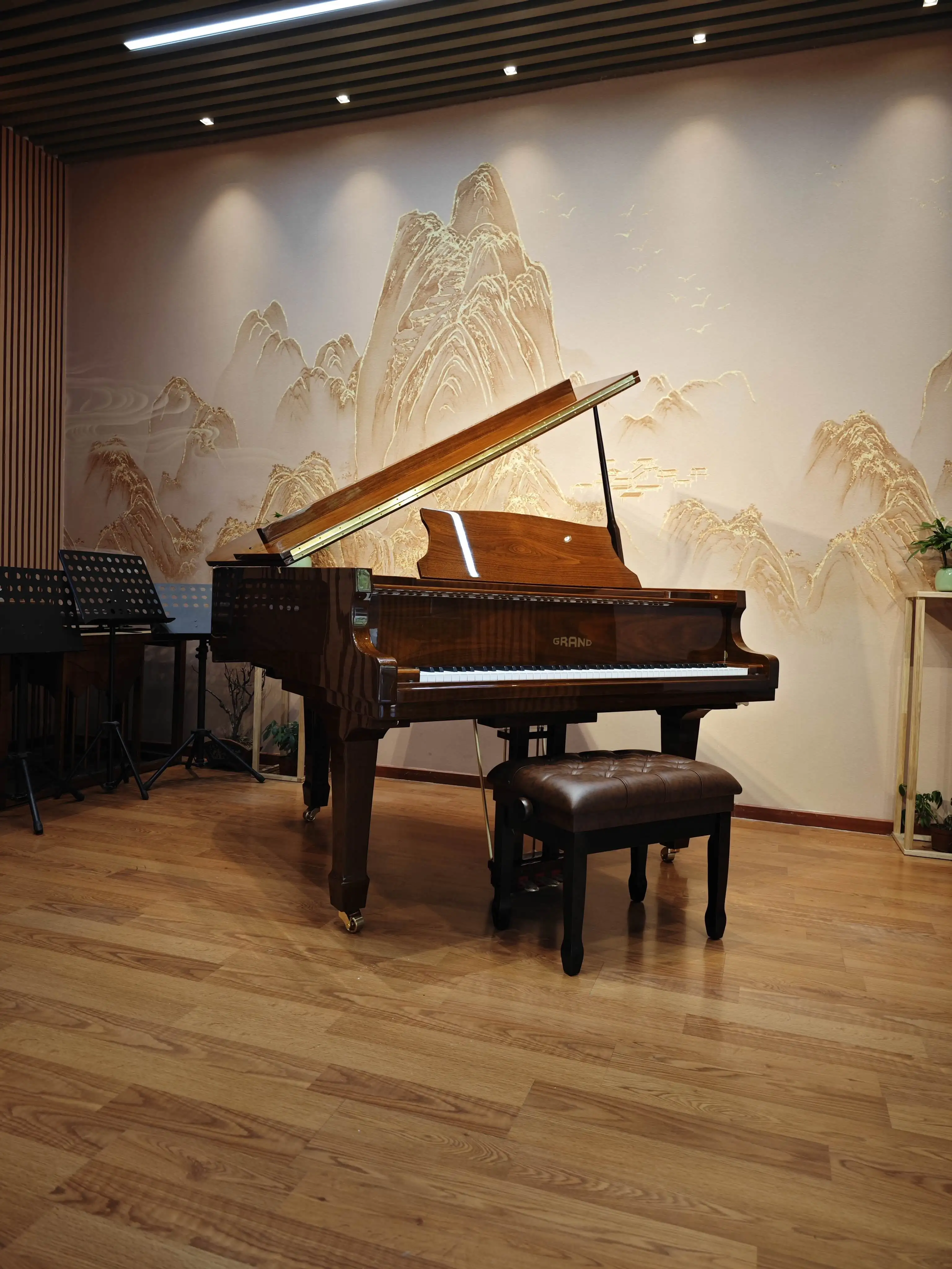 Hooqu 2025 مخصص 88 مفاتيح 152 سنتيمتر خشب الساج الخشبي الميكانيكية الطفل الكبير البيانو الساخن بيع البيانو الزخرفية الكبرى