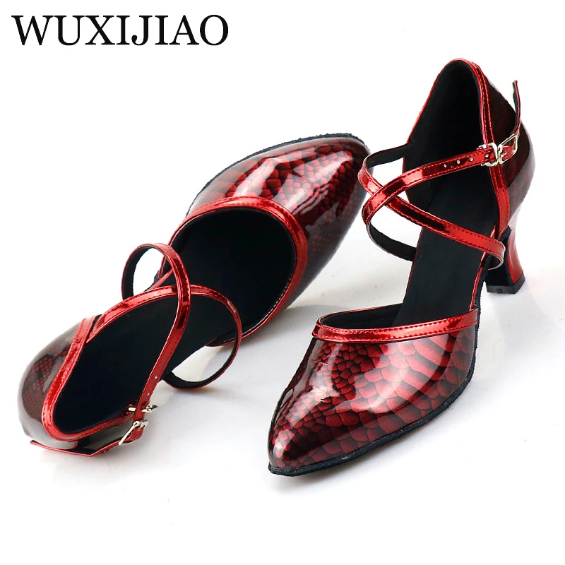 Women 2025 New Fashion Latin Shoes Girls Professional Dance Show Shoes Soft Sole Tango Ballroom Party Sandals Dancing Footwear
