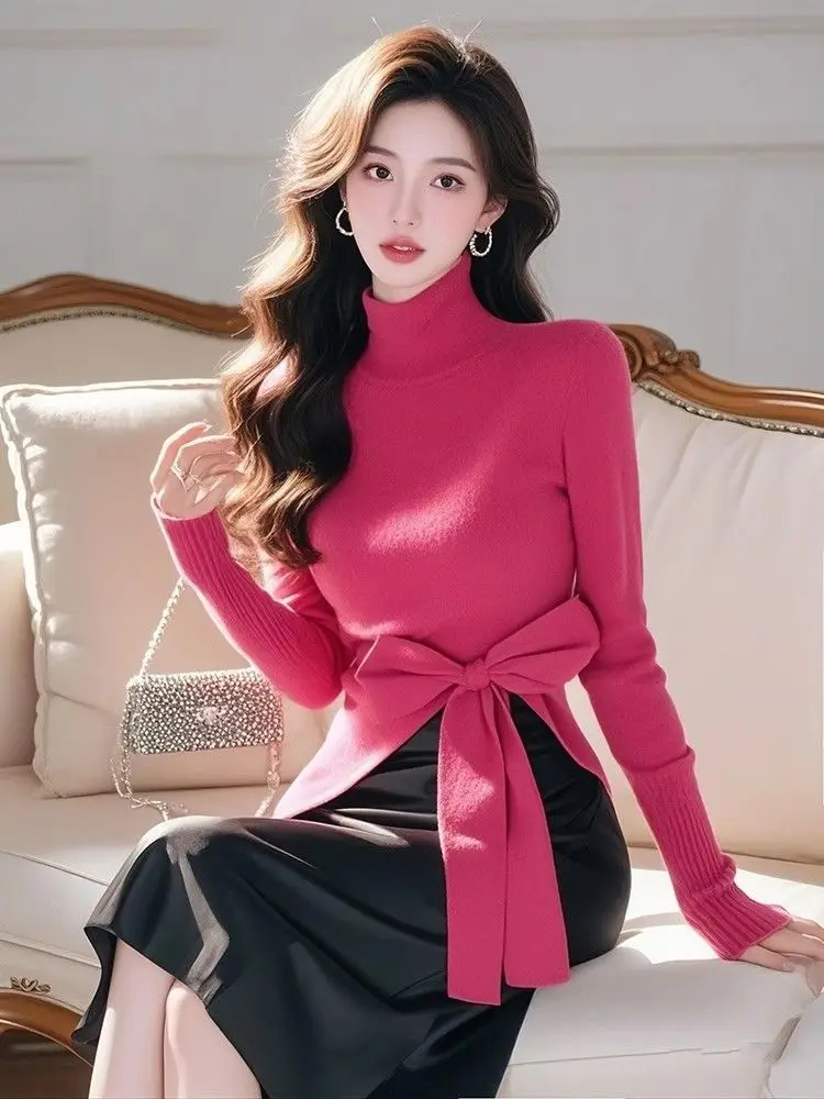 سترة نسائية محبوكة غير منتظمة برقبة عالية على الطراز الفرنسي وتفاصيل فيونكة أنيقة بطبقة أساسية للخريف والشتاء