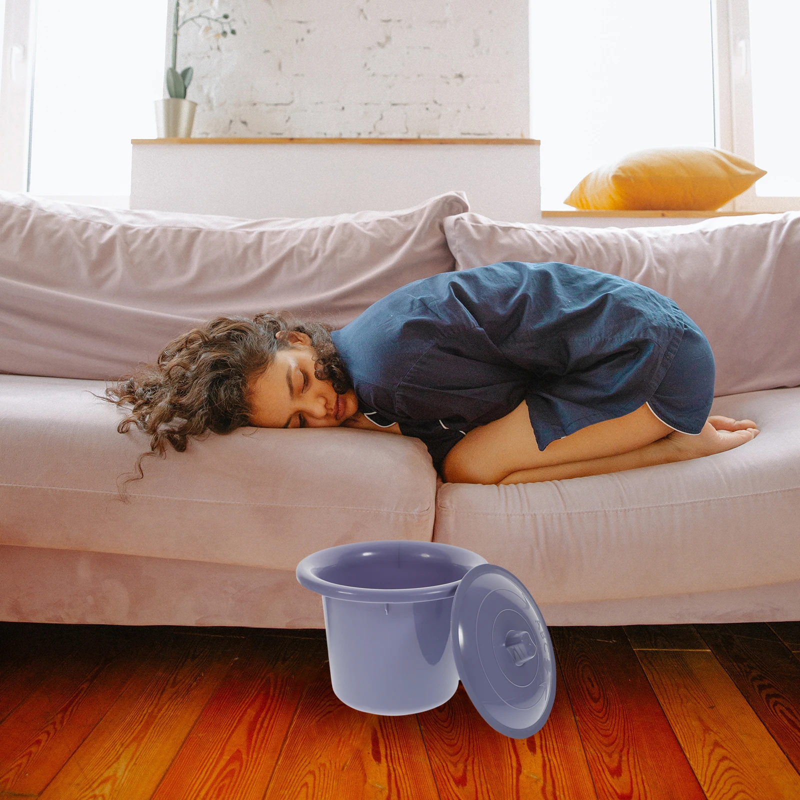 

2Pcs Portable Adult Kids Urinal Pail Pot Plastic Spittoon Lid Non Slip Base Durable Travel Camping Home Convenience