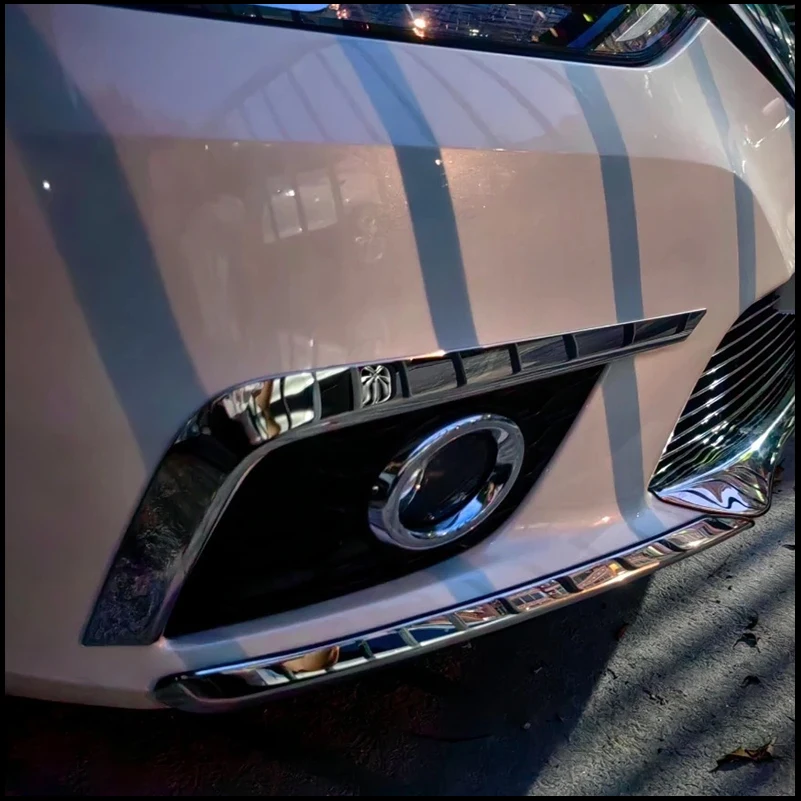 For Nissan Sentra 2016-2019 Front Fog Light Eyelid Cover Trim Eyebrow Molding Decorative Frame Car Accessories