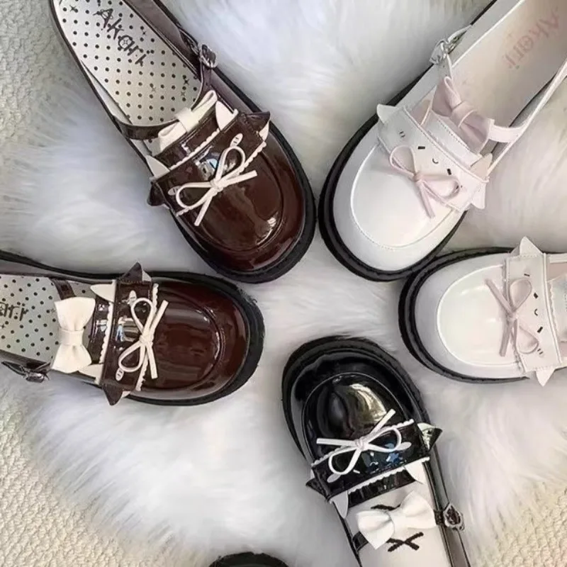 

2025 г., кожаные туфли Лолиты с низким вырезом, кавайная женская повседневная обувь на плоской подошве с бантом, маленькая кожаная обувь в японском стиле