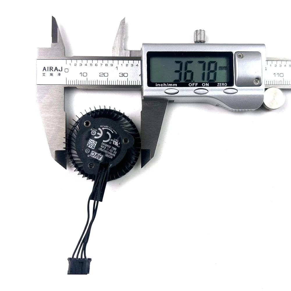NOWY wentylator chłodzący, 36 mm, 4-pinowy, model BAPB0420B2UP001, przeznaczony do kart graficznych Nvidia RTX A2000, PNY NVIDIA Quadro A2000. — zdjęcie produktu 4