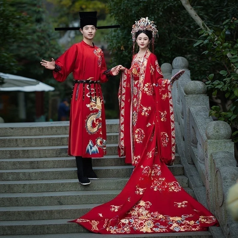 

The new Chinese-style wedding dress with a phoenix crown and red robe high-precision chest-length large-sleeved shirt for Han