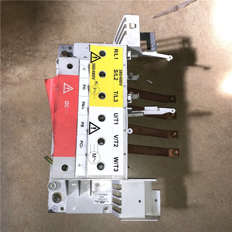 Second-hand Schneider inverter ATV61 or 71 series 45/55/75KW terminal block plastic terminal copper bar