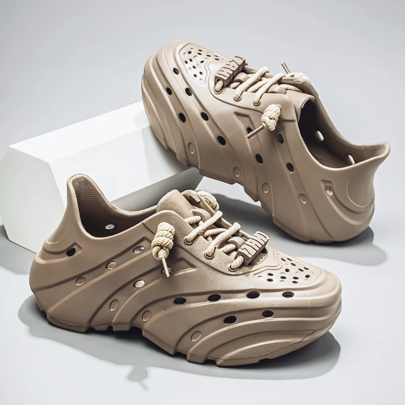 Fashion Lovers Sandals EVA Baotou Men's Sandals 2026 New Summer Outdoor Thick Bottom Hole Shoes Luxury Beach Men Garden Shoes