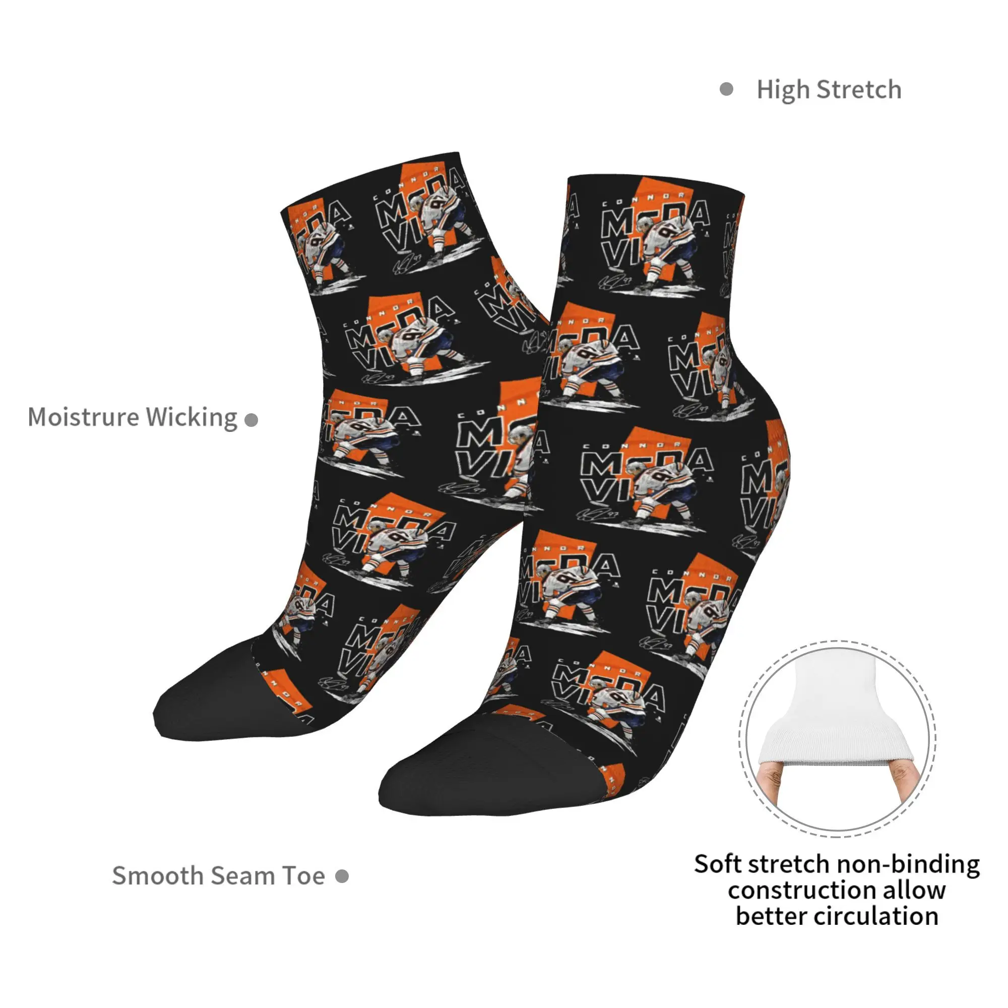 All Seasons Connor McDavid 97 for Edmonton Oilers fans Socks Harajuku Crew Socks Hip Hop Stockings for Men Women Christmas Gifts