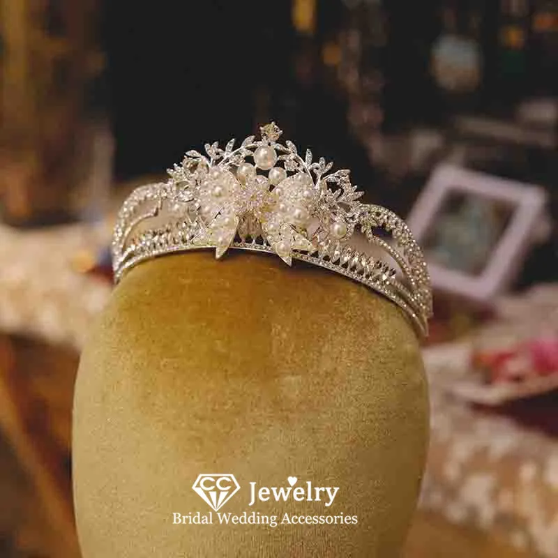

Сияющая корона CC, свадебный аксессуар для волос, женский головной убор, свадебное украшение, ювелирные изделия для помолвки, 100% ручная работа, тиара в форме банта AN355