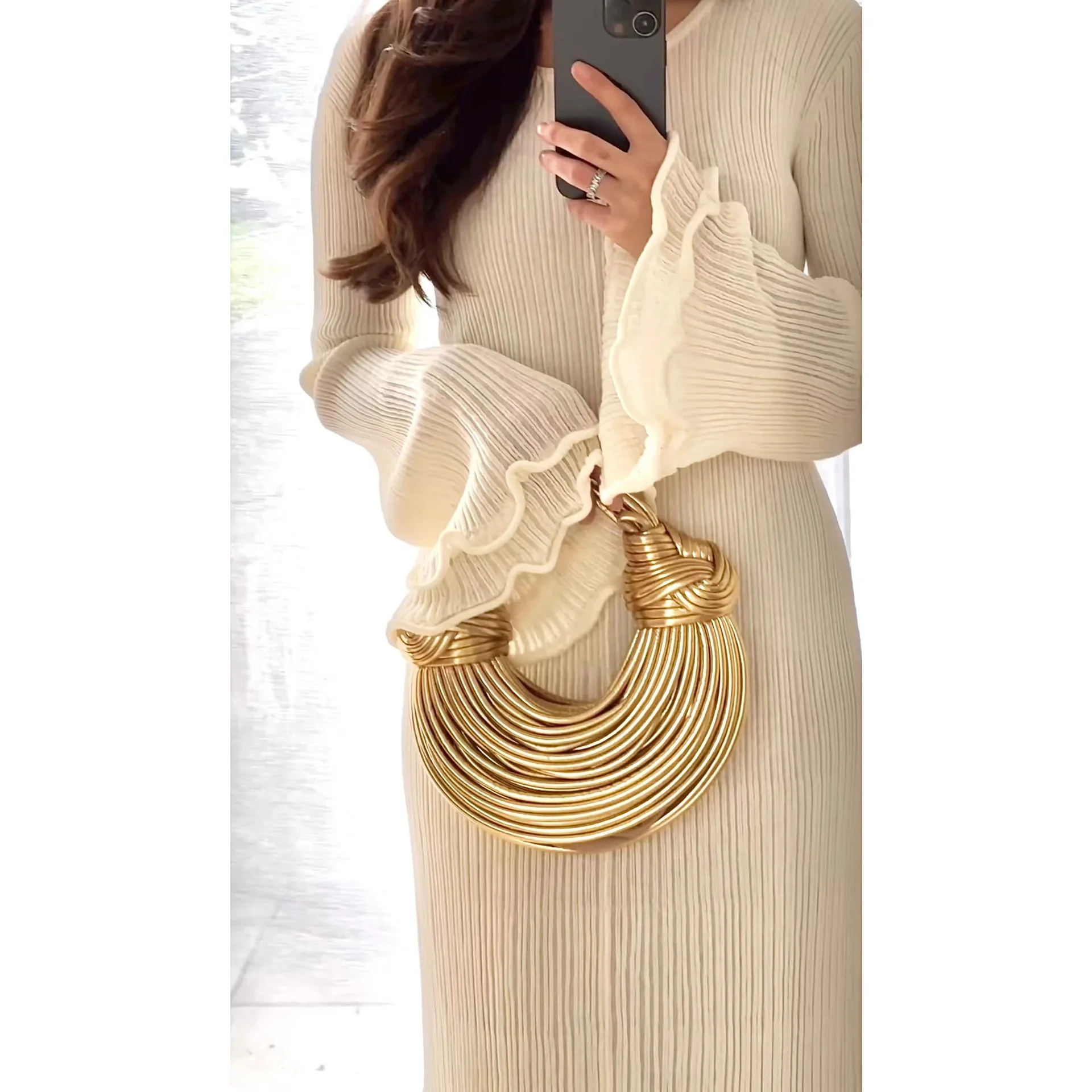 Moda retro sem costas manga longa vestido de verão sexy spice girl plissado onda borda bege bodycon vestidos de tricô feminino