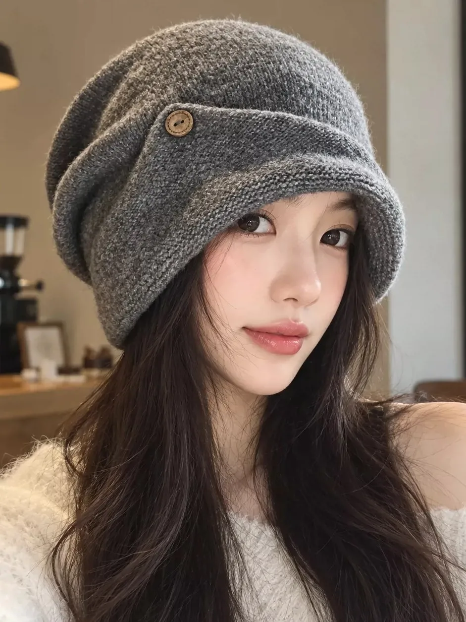 cappello-in-maglia-di-lana-caldo-da-donna-per-l'autunno-e-l'inverno-stile-casual-e-comodo-con-bordo-rialzato-effetto-snellente-per-il-viso-cappello-a-maglia-con-parte-superiore-arrotondata-senza-bordo