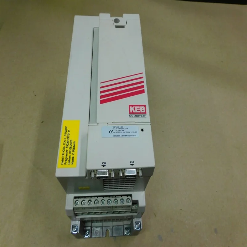 New Authentic PLC D2F5SBE-14EC AC3PH 180-260V 0-6000rpm 0-240V 10,5A F5 Unbeatable Value * in Stock