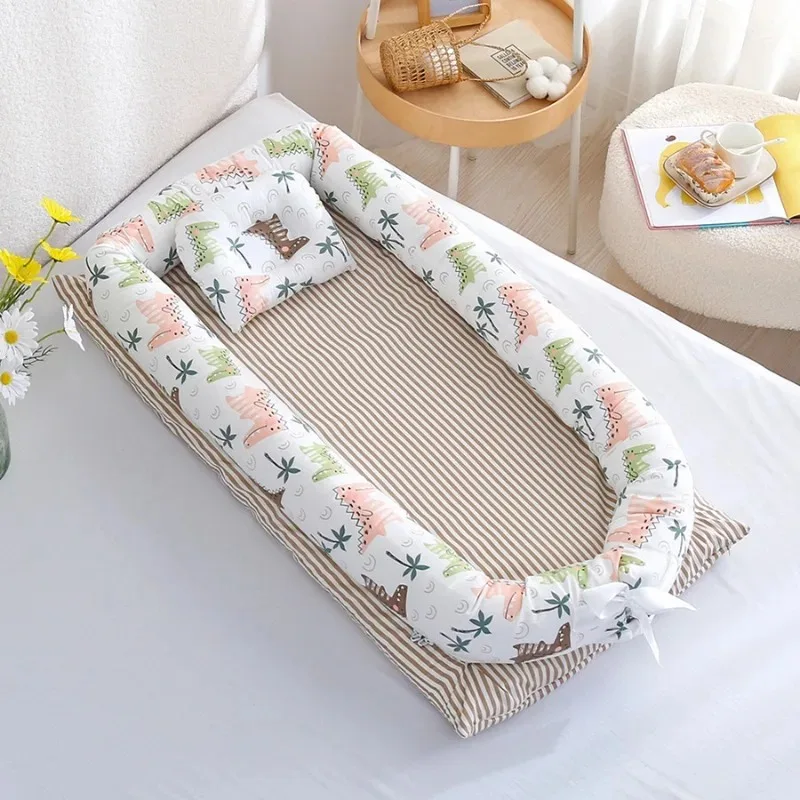 سرير أطفال محمول جديد لعام 2025 قابل للفصل والغسل مع شبكة ثلاثية الأبعاد قابلة للتنفس لحديثي الولادة ​