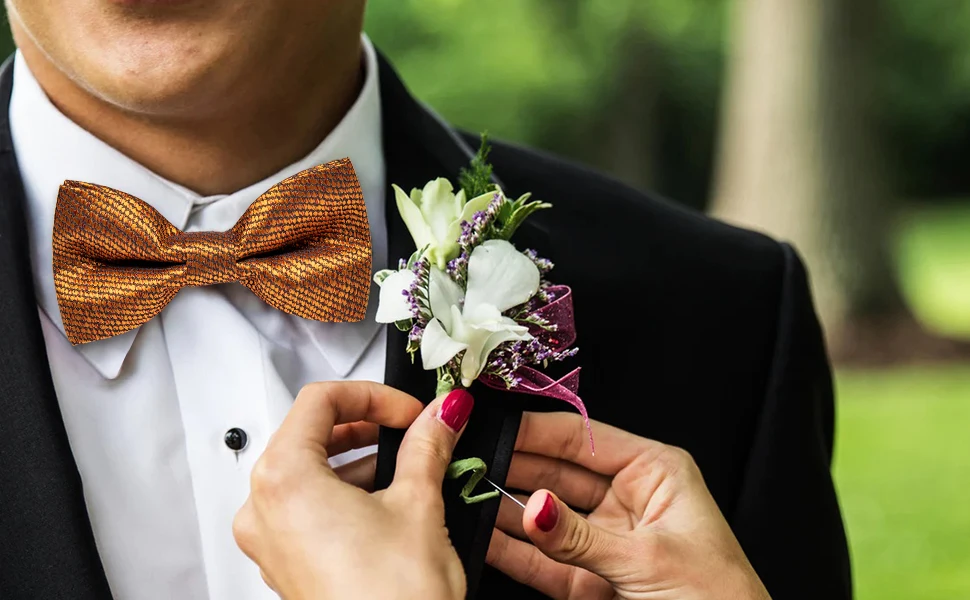 Hochzeitsfliege für Herren, klassisch rot, vorgebundene Fliege, Manschettenknöpfe, Ansteckblume, Set für Partys, Schmetterlingsknoten, Geschenk, Herren-Accessoires – Detail 4