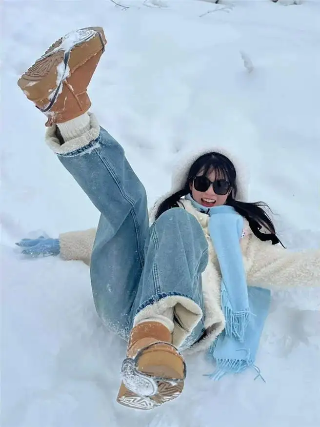Fleece Thickened Jeans Women's Autumn and Winter 2026 New High-waisted Small Fashion Trend Straight Wide-leg Pants